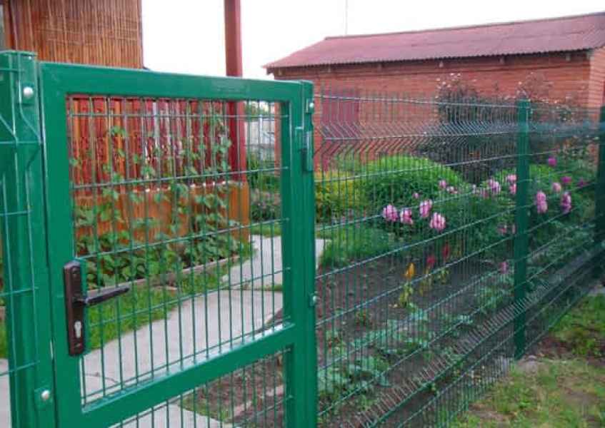 Ограждения из 3д сетки для дома и дачи купить в Усть-Каменогорске