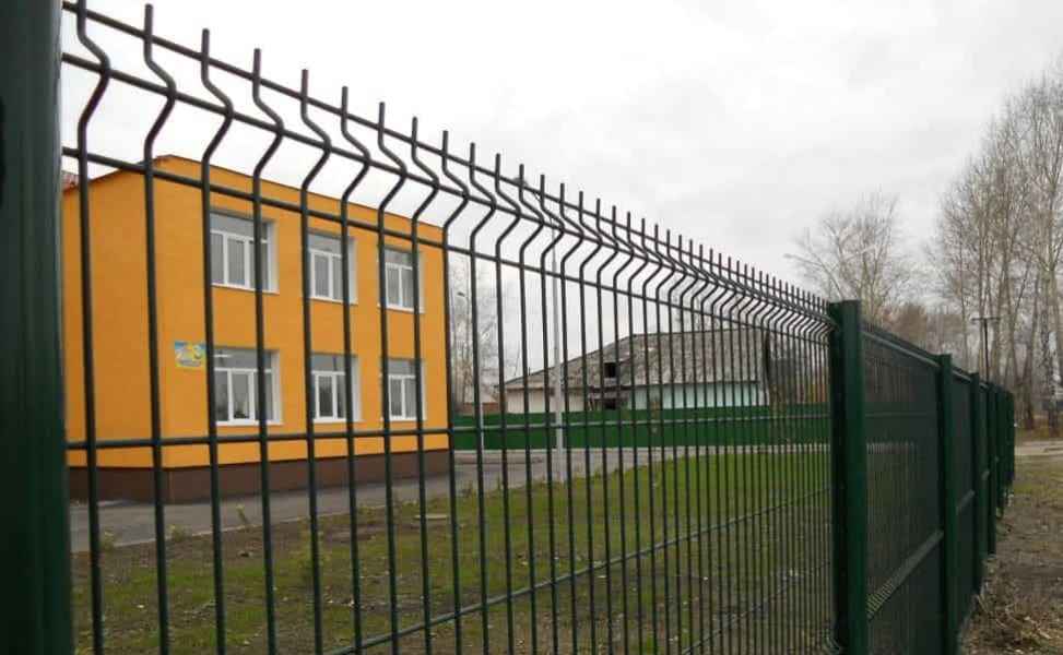 Готовый забор для школ и детских учебных учреждений