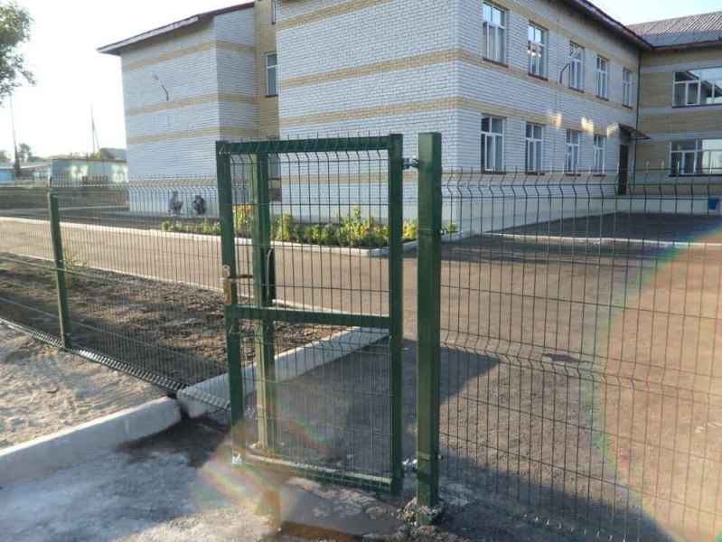 3д забор 3dLight широко применяется для ограждения школ, детских садиков и учебных учреждений