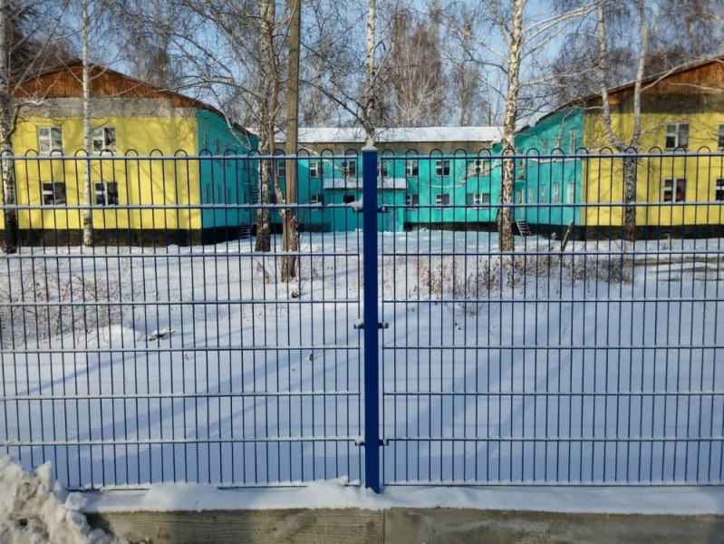 Входная калитка и заборы 2d Estetic. Ограждение детского сада в Согре в г.Усть-Каменогорск