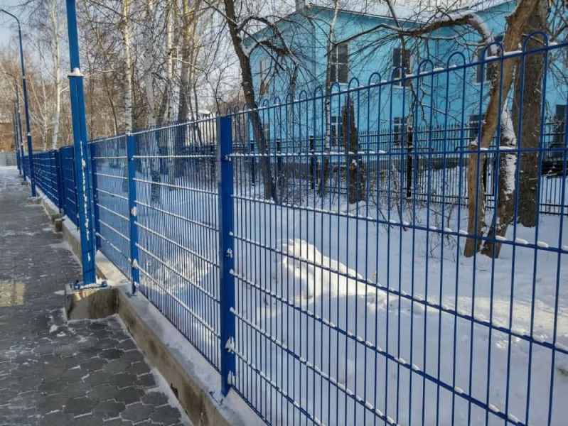 Входная калитка и заборы 2d Estetic. Ограждение детского сада в Согре в г.Усть-Каменогорск