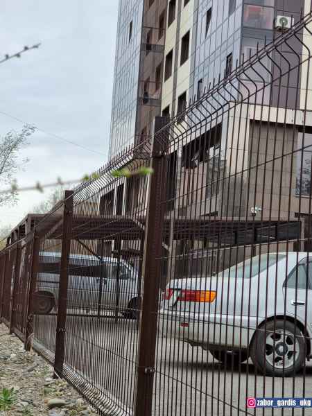 3д заборы в Оскемен и Семей. Ограждения производства Гардис из 3д сетки