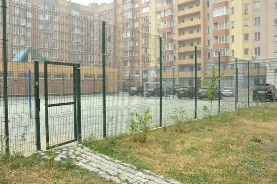 Ограждения типа Gardis и DoorHan для спортивных площадок в Усть-Каменогорске