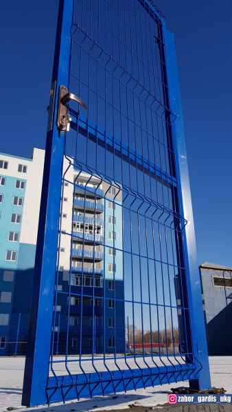 Калитка для 3д забора- важный элемент ограждения спортивной площадки