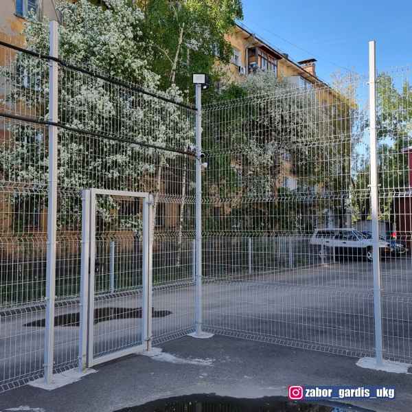 Ограждения спорт площадок 3д забором